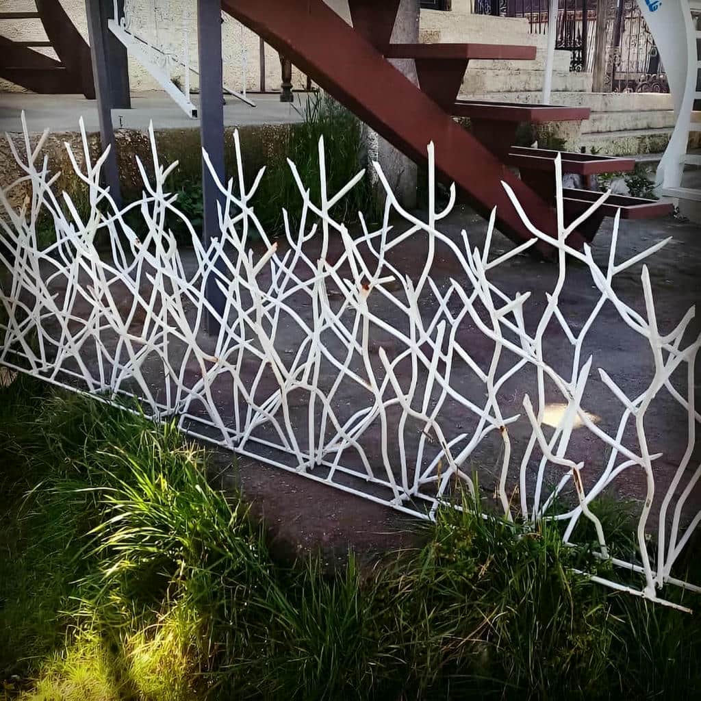 نصب حفاظ شاخ گوزنی برای پارکینگ