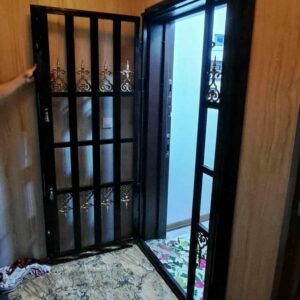 حفاظ فولادی درب آکاردئونی