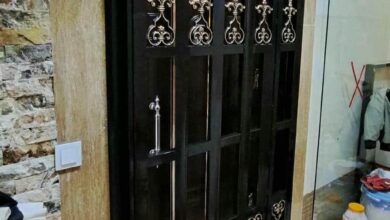 طرح حفاظ آكاردئونی پشت درب