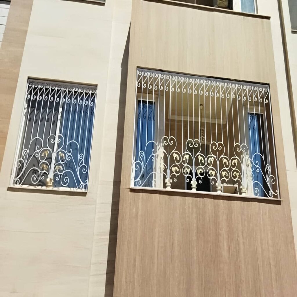 حفاظ پنجره و انواع آن