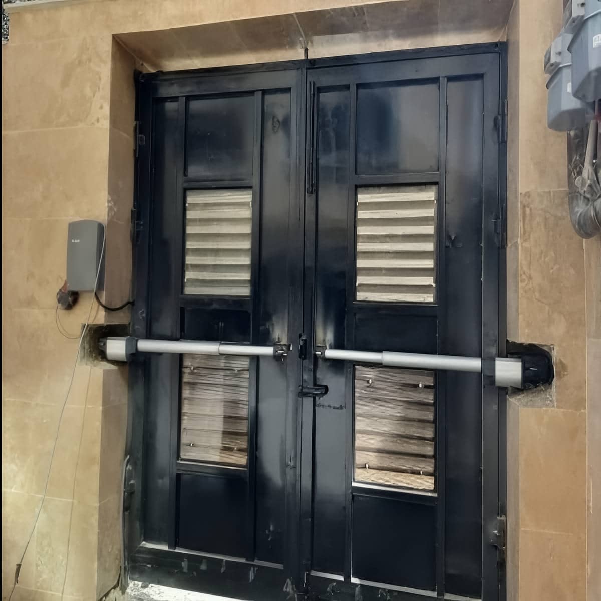 جزئیات جک درب پارکینگ در نوشهر