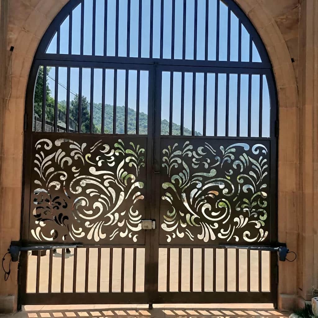 تحلیل جک درب پارکینگ در نوشهر