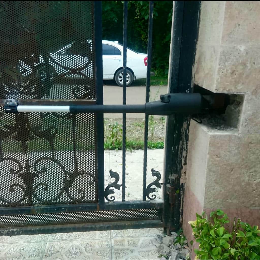 توضیحات جک درب پارکینگ در بندر بوشهر