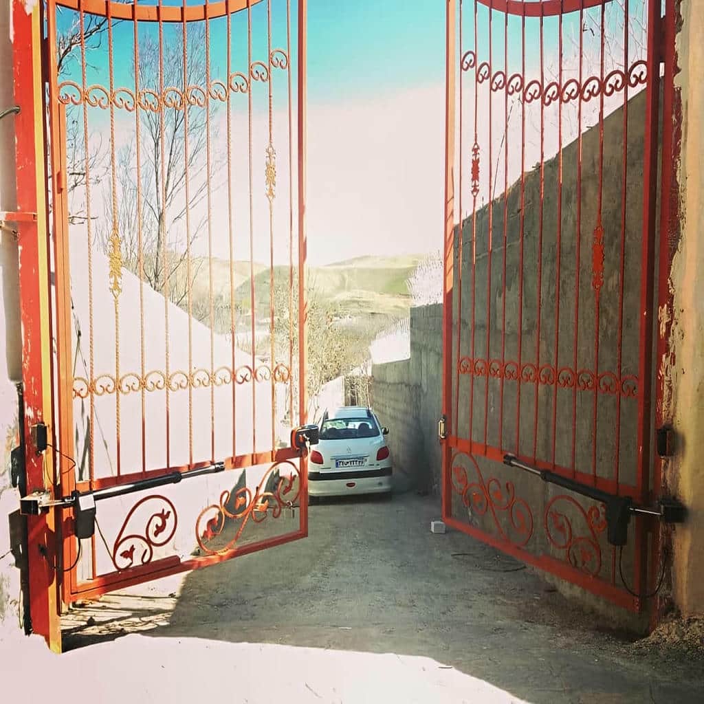 جزئیات جک درب پارکینگ در بندر بوشهر
