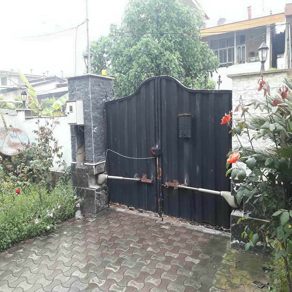 ارزیابی جک درب پارکینگ در بندر بوشهر