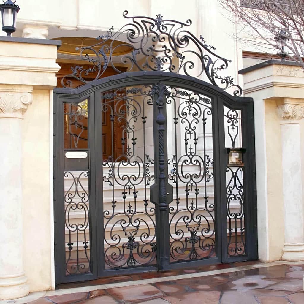مشخصات درب حیاط کاشان