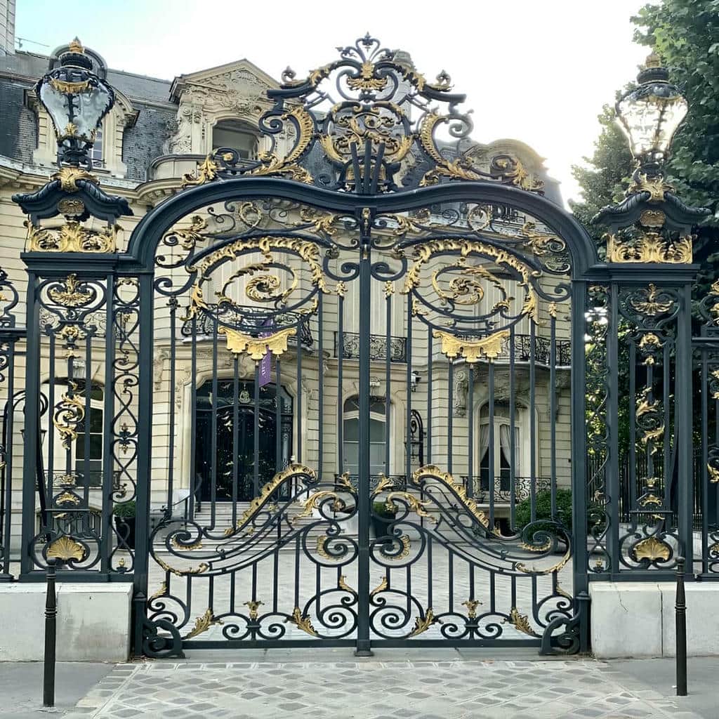 معرفی درب حیاط شیراز