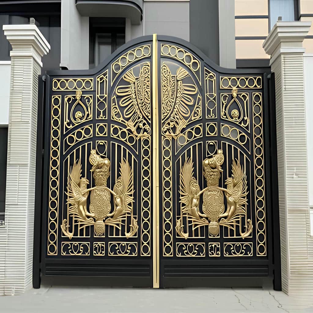 جزئیات درب حیاط سقز