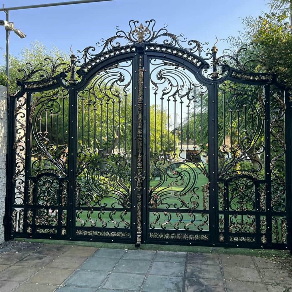 ارزیابی درب حیاط در بندر دیلم