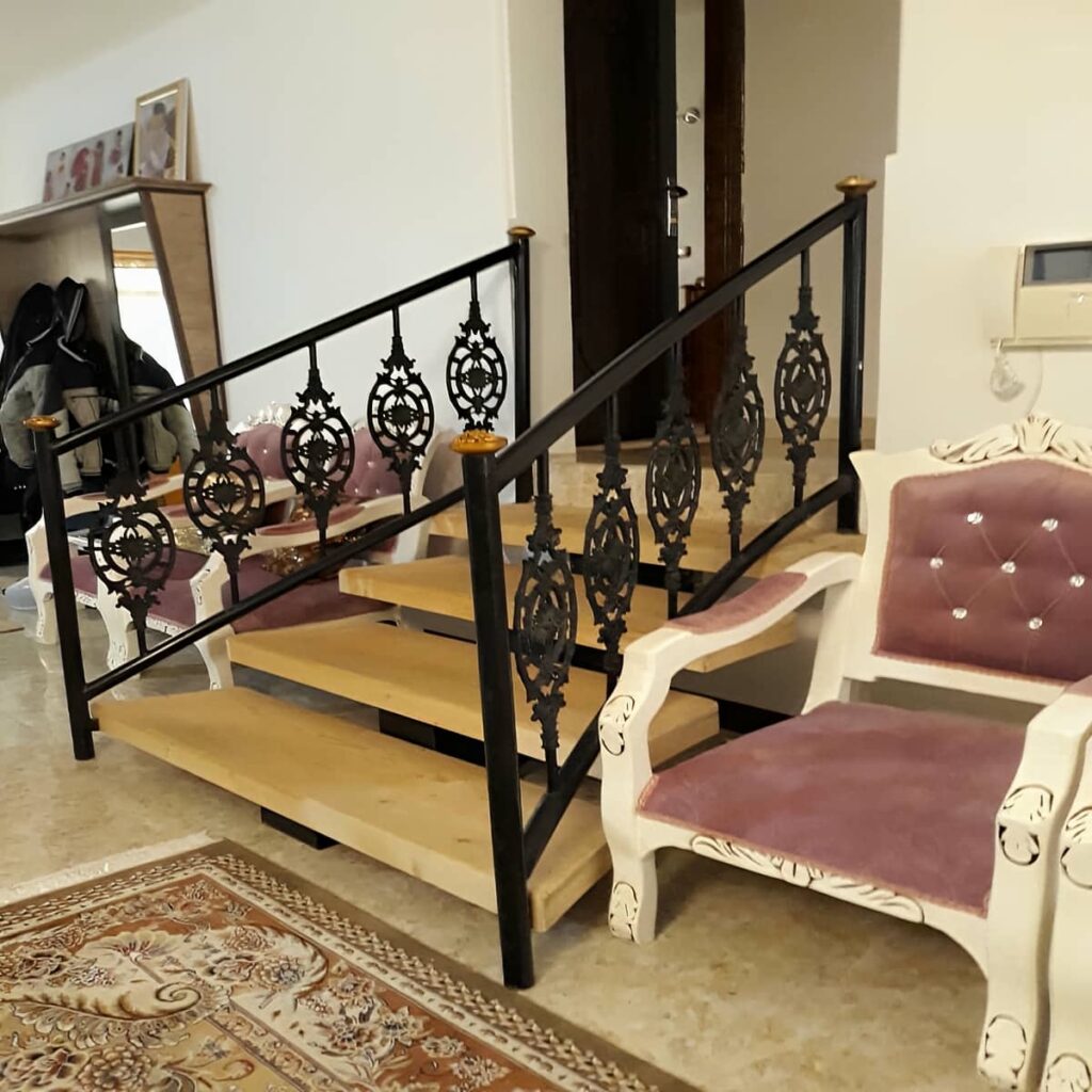 نرده فرفورژه بالکن با پوشش مقاوم برای فضای مرطوب