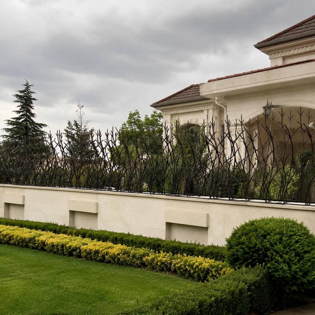 حفاظ دیواری سرنیزه ای ساختمان