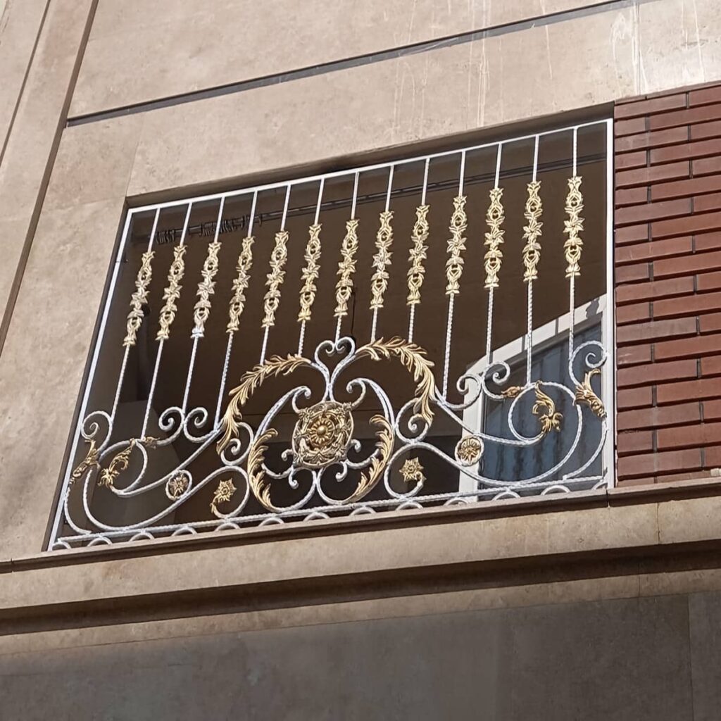 نرده پنجره فلزی ساختمان مدرن استان آذربایجان شرقی