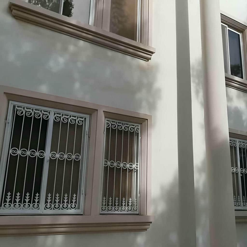 نرده پنجره یزد با فرم فلزی مقاوم