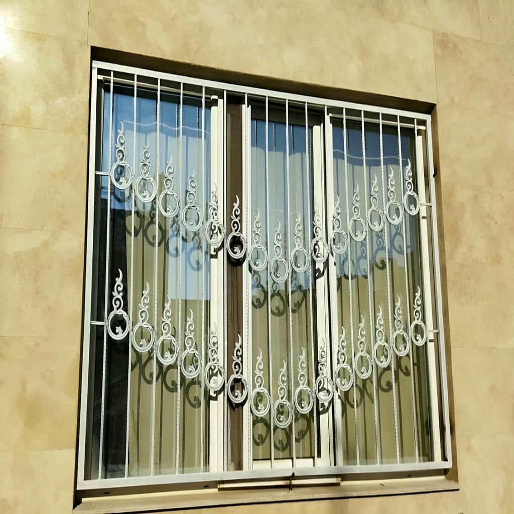 حفاظ پنجره آهنی بیرجند با طراحی ساده مرکز تخصصی حفاظ پنجره در بیرجند
